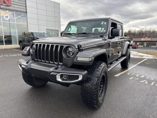 2022 Jeep Gladiator Sport S