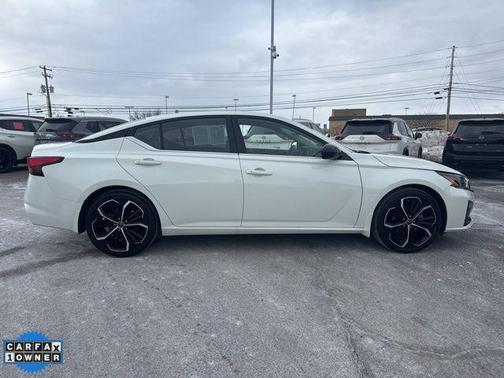 2023 Nissan Altima SR FWD