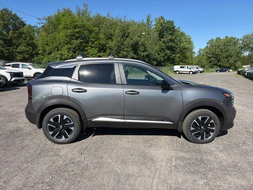 Gun Metallic 2026 Nissan Kicks SV