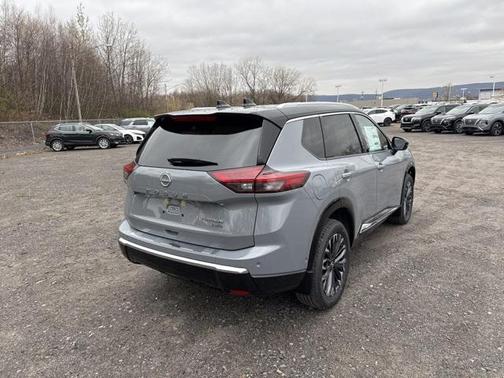 2025 Nissan Rogue Platinum