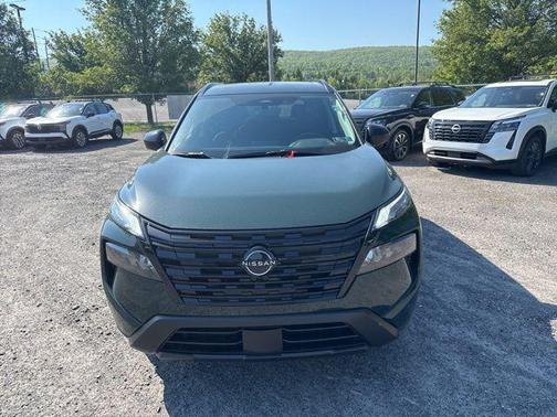 Obsidian Green 2026 Nissan Rogue Dark Armor