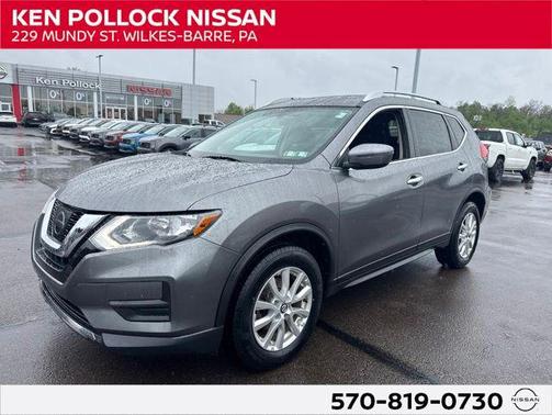 Gun Metallic 2017 Nissan Rogue SV