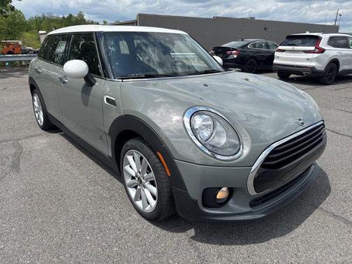 Moonwalk Gray Metallic 2019 MINI Clubman Cooper ALL4