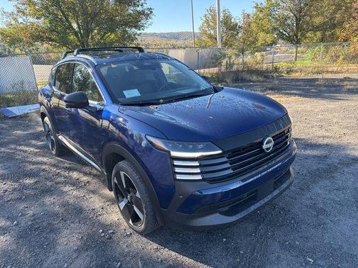 Deep Blue Pearl 2026 Nissan Kicks SR