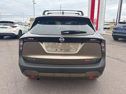 Canyon Bronze Metallic 2026 Nissan Kicks SR