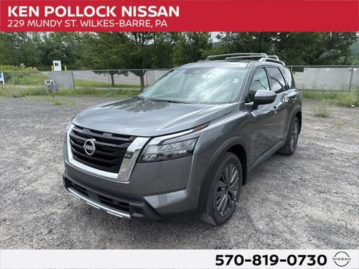 2025 Nissan Pathfinder SL 4WD