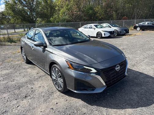 2025 Nissan Altima 2.5 SL