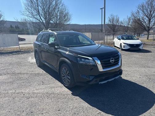2025 Nissan Pathfinder SL 4WD