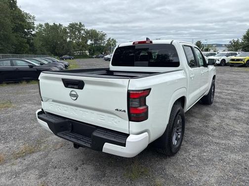 2025 Nissan Frontier SV