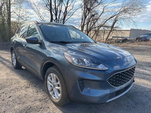 Blue Metallic 2020 Ford Escape SE