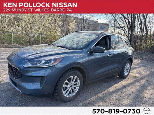 Blue Metallic 2020 Ford Escape SE