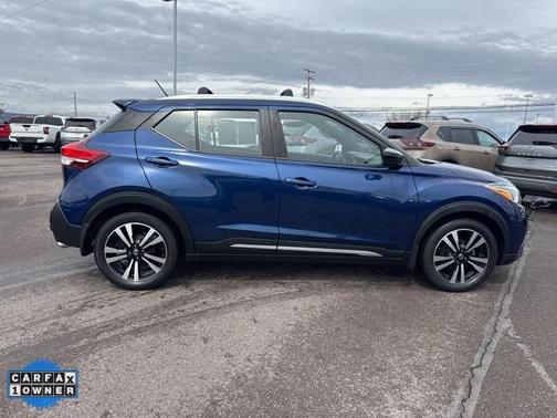 2020 Nissan Kicks SR