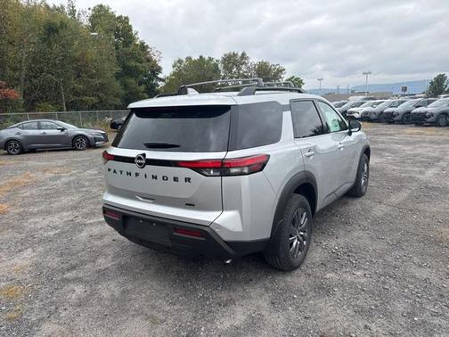 2025 Nissan Pathfinder SV 4WD