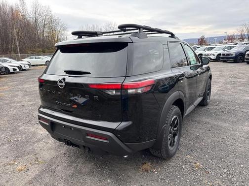2025 Nissan Pathfinder Rock Creek 4WD
