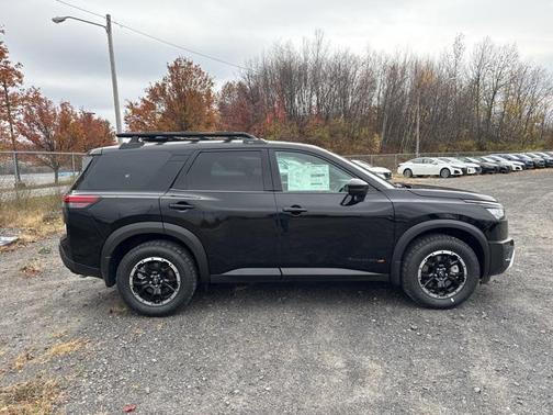 2025 Nissan Pathfinder Rock Creek 4WD