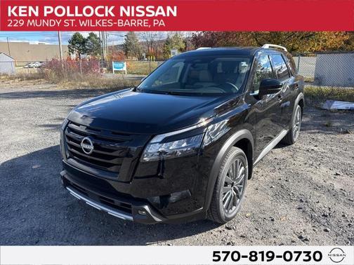 2025 Nissan Pathfinder SL 4WD