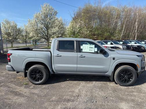 Boulder Gray Pearl 2026 Nissan Frontier SV