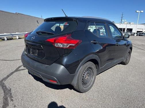 2018 Nissan Kicks S
