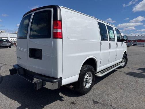2024 Chevrolet Express 2500 RWD 2500 Regular Wheelbase WT