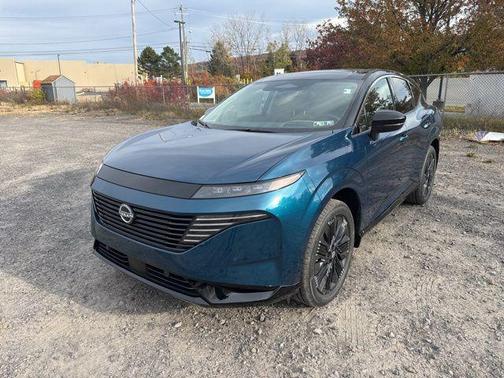 Aurora Blue Pearl Metallic/Super Black 2026 Nissan Murano Platinum