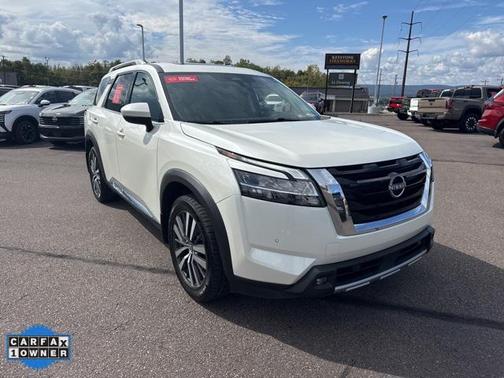 2022 Nissan Pathfinder Platinum 4WD