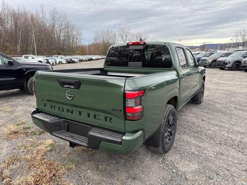 2026 Nissan Frontier SV