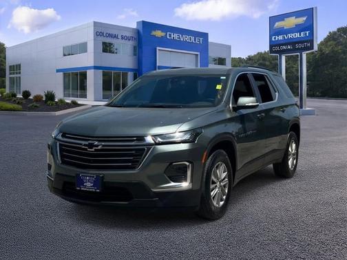 Silver Sage Metallic 2023 Chevrolet Traverse LT Cloth
