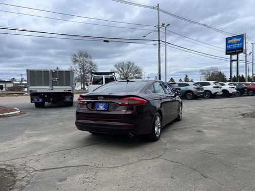 2018 Ford Fusion SE