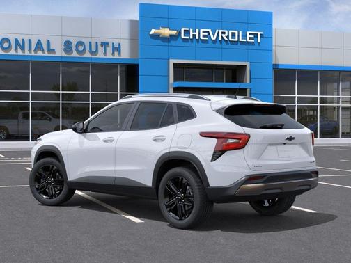 Summit White 2026 Chevrolet Trax FWD ACTIV