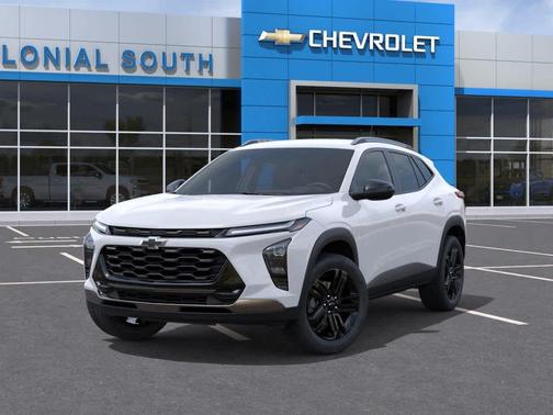 Summit White 2026 Chevrolet Trax FWD ACTIV