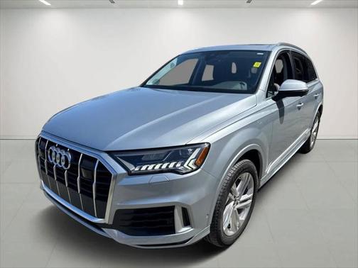 2024 Audi Q7 55 Premium Plus