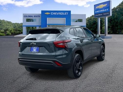 2025 Chevrolet Trax LS