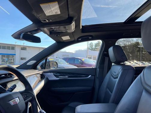 2025 Cadillac XT6 Premium Luxury AWD