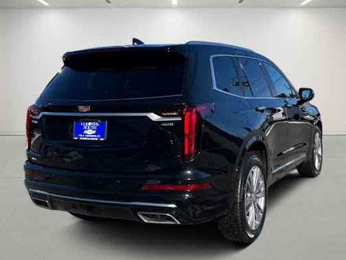 2025 Cadillac XT6 Premium Luxury AWD