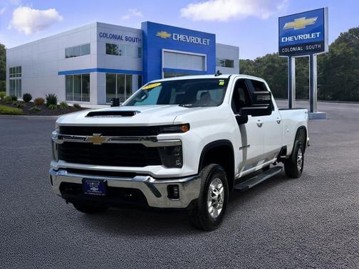 Summit White 2025 Chevrolet Silverado 2500 LT