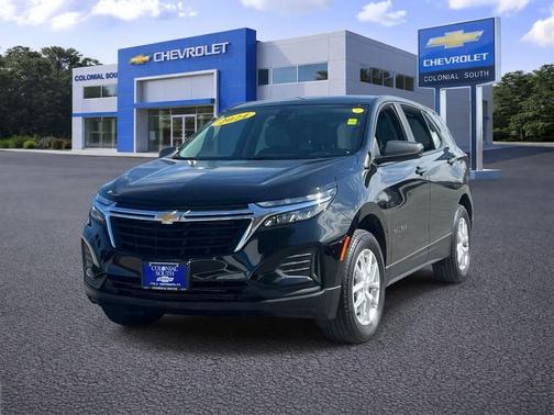 Mosaic Black Metallic 2024 Chevrolet Equinox LS