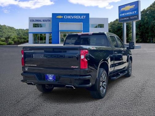BLACK 2022 Chevrolet Silverado 1500 RST