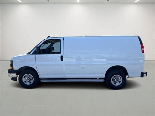 2023 GMC Savana 2500 Work Van