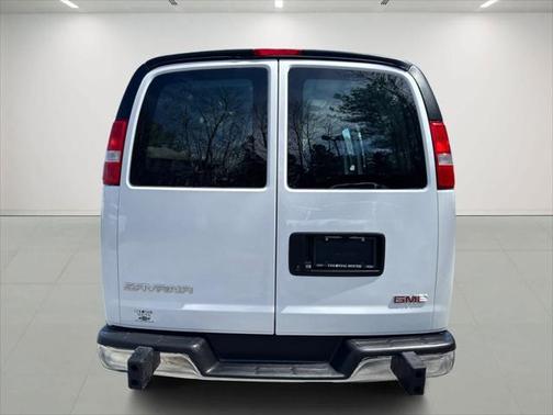 2023 GMC Savana 2500 Work Van