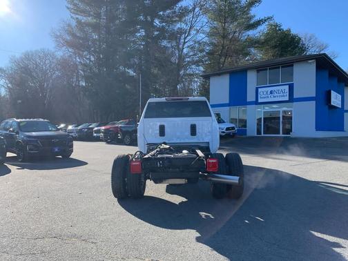 2026 Chevrolet Silverado 3500 LT