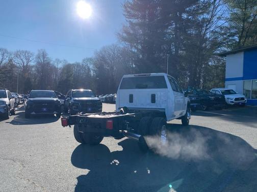 2026 Chevrolet Silverado 3500 LT