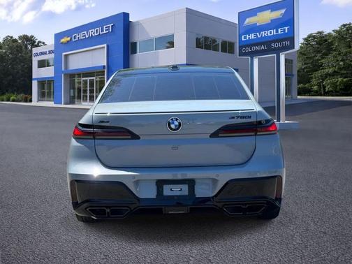 Brooklyn Grey Metallic 2023 BMW 760 i xDrive