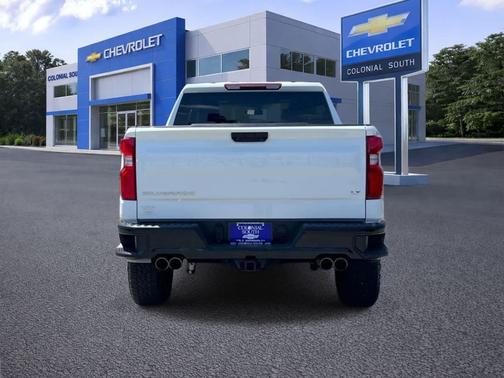SUMMIT WHI 2024 Chevrolet Silverado 1500 LT Trail Boss