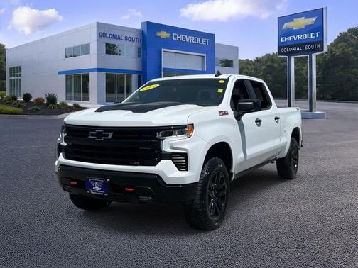 SUMMIT WHI 2024 Chevrolet Silverado 1500 LT Trail Boss