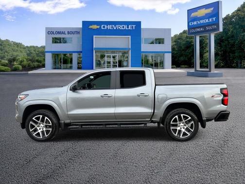 Sterling Gray Metallic 2024 Chevrolet Colorado Z71