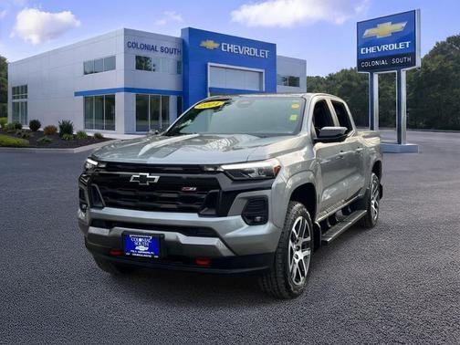 Sterling Gray Metallic 2024 Chevrolet Colorado Z71