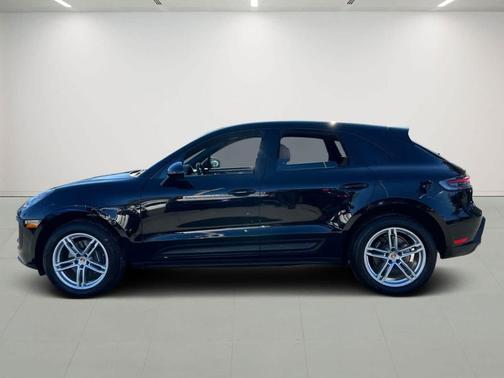 2025 Porsche Macan AWD