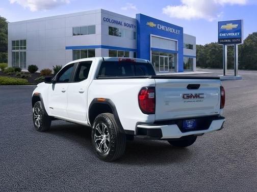 2024 GMC Canyon AT4