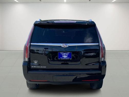2018 Cadillac Escalade Luxury