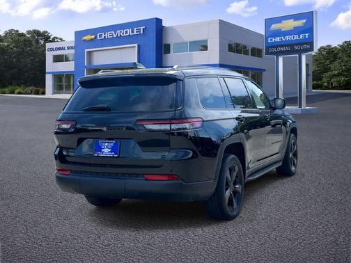 Diamond Black Crystal Pearlcoat 2022 Jeep Grand Cherokee L Altitude